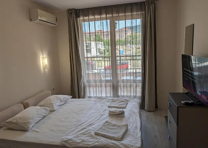 Family Apartment Near Beach, Pools & Star Dreams Complex