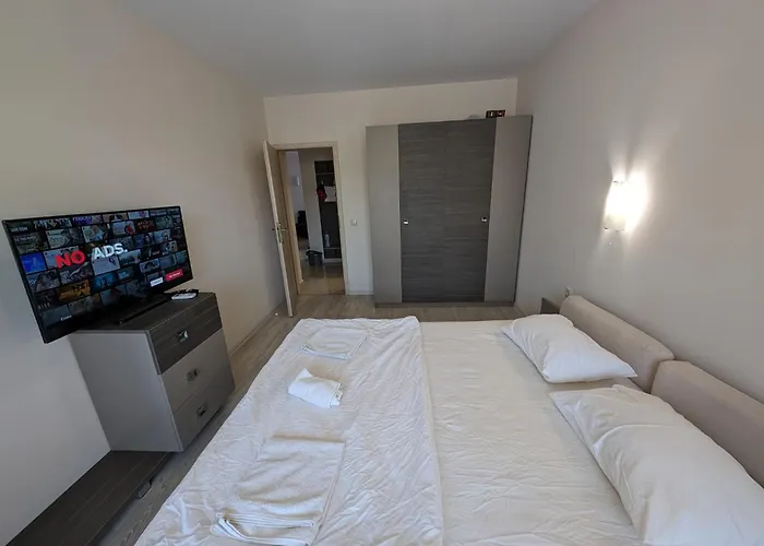 Family Apartment Near Beach, Pools & Star Dreams Complex