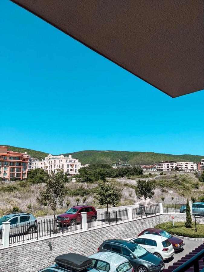 Apartament Family Apartment Near Beach, Pools & Star Dreams Complex *