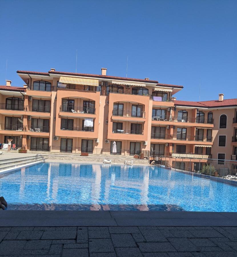 Family Apartment Near Beach, Pools & Star Dreams Complex * Święty Włas