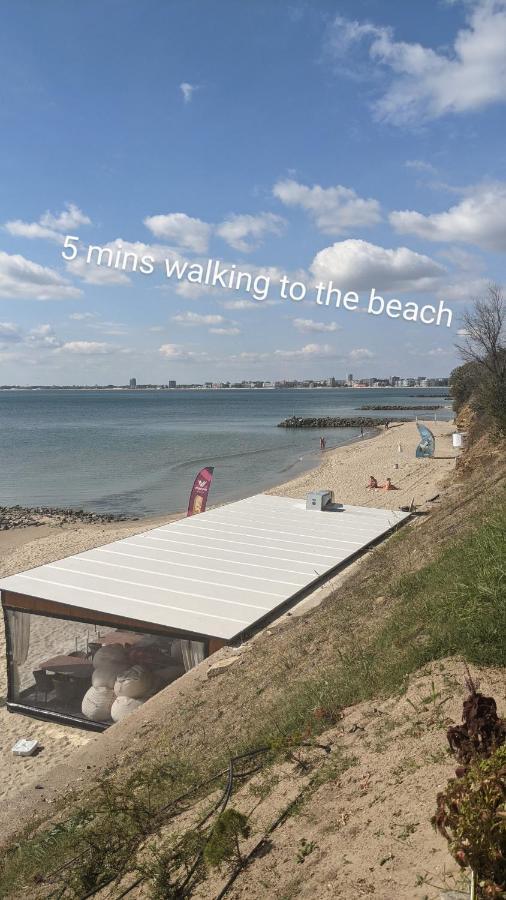 Family Apartment Near Beach, Pools & Star Dreams Complex דירה *