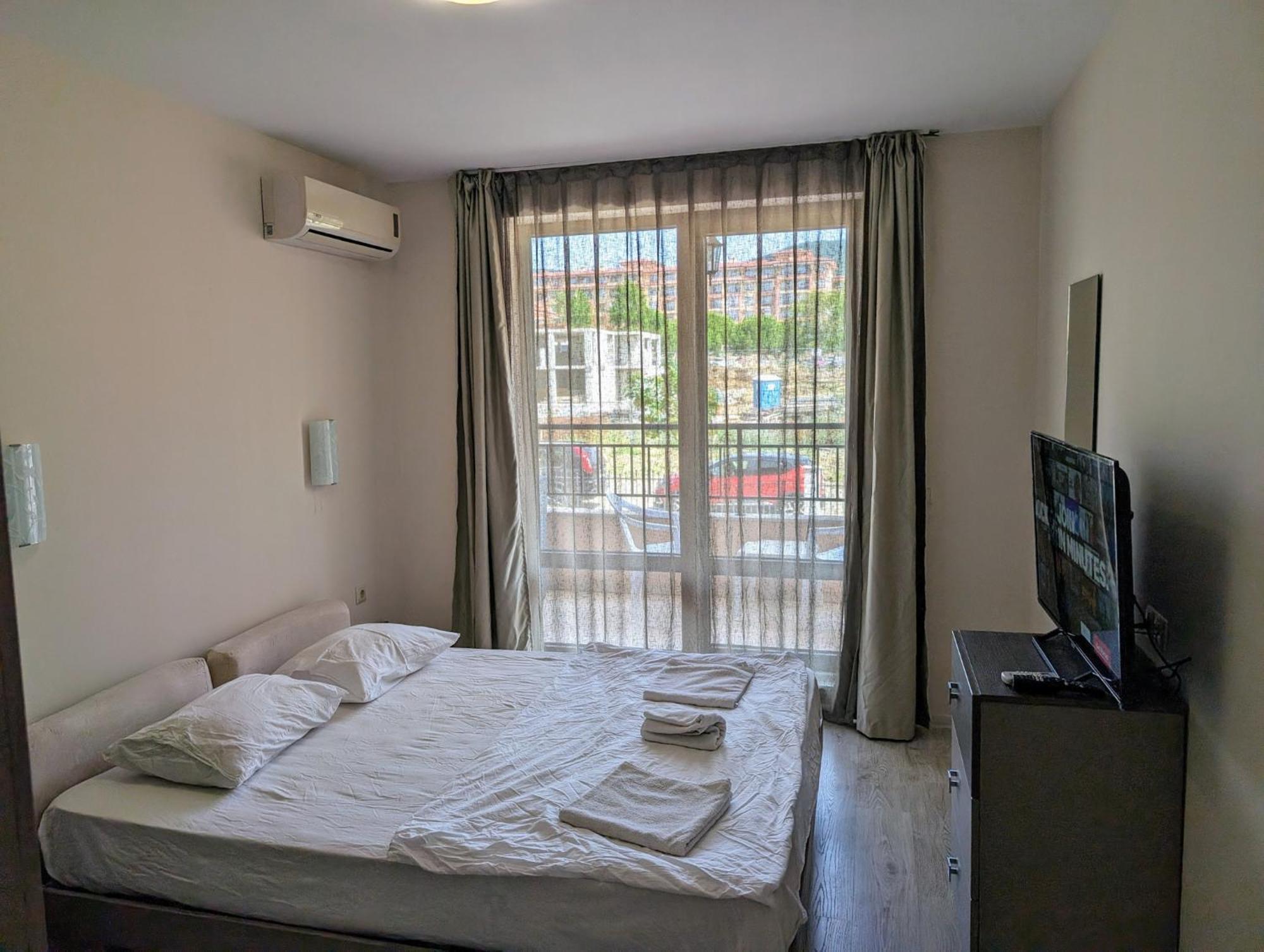 Family Apartment Near Beach, Pools & Star Dreams Complex Apartament